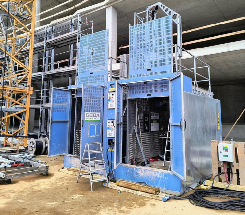 Stavební výtah jako neocenitelní pomocník na každé stavbě